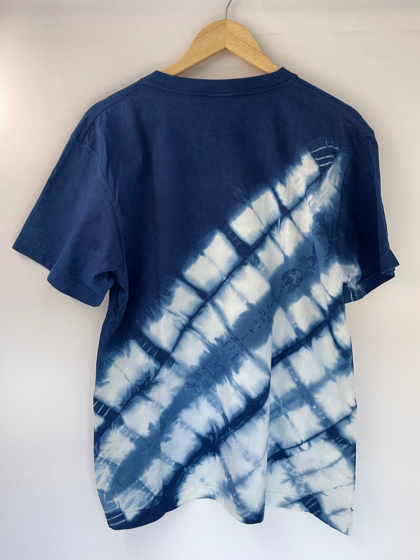 藍染めＴシャツ　Mサイズ